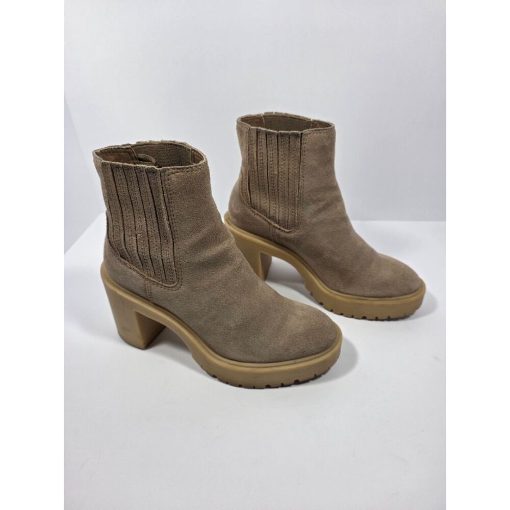 Dolce Vita Womens Taupe Suede Chunky Block Heel Lug Sole Chelsea Ankle Boots